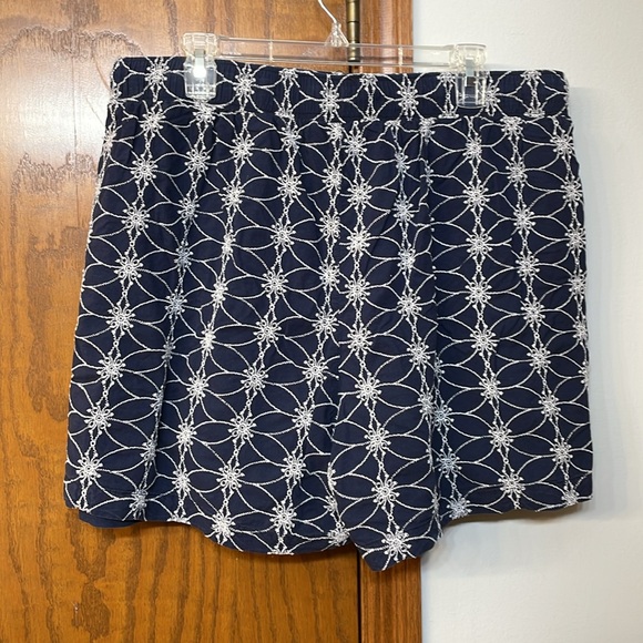 LANE BRYANT UGC Women’s Size 16 Blue White Embroidered Soft Shorts Navy - Picture 6 of 11